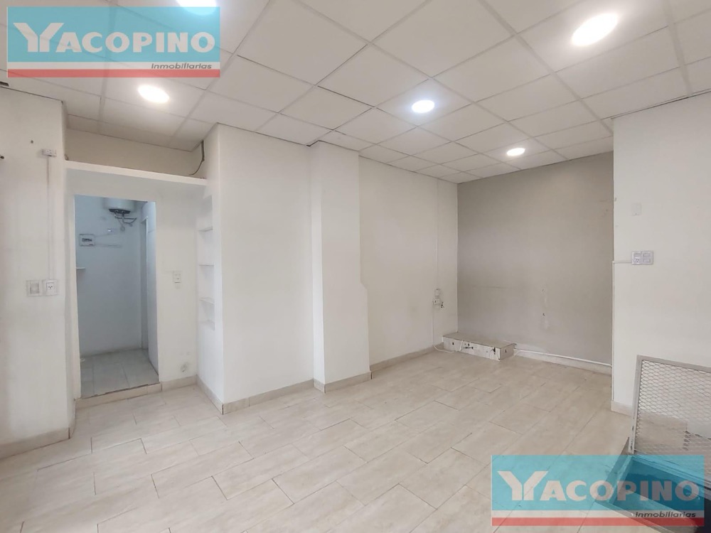 Local en Beruti al 2700